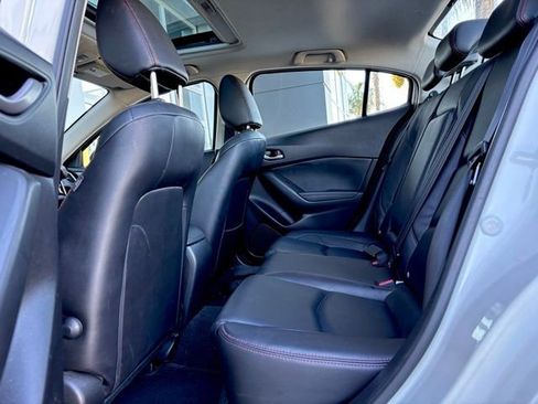 Used 2015 MAZDA MAZDA3 i Grand Touring image 12