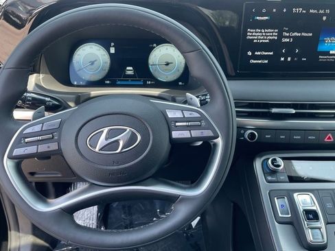 Used 2024 Hyundai Palisade Calligraphy FWD image 16