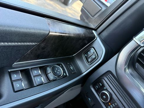 Used 2025 Ford F250 Lariat AWD/4WD image 30