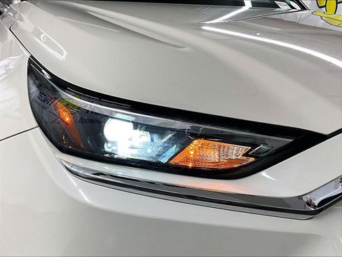 Certified 2024 Toyota Grand Highlander AWD Hybrid image 32