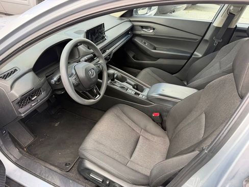 Used 2024 Honda Accord EX image 4
