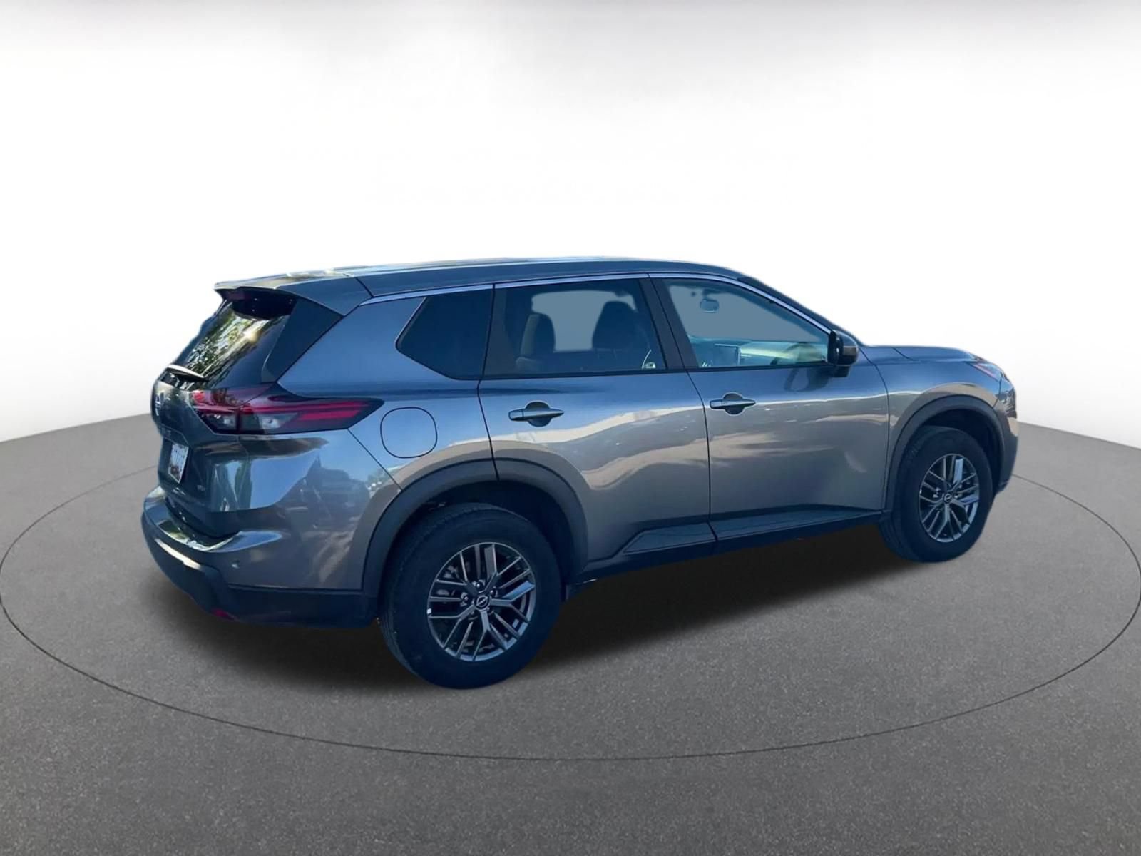 Used 2026 Nissan Rogue SV AWD/4WD image 13
