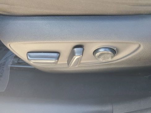 Used 2021 Toyota RAV4 XLE image 19