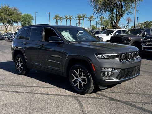 New 2025 Jeep Grand Cherokee Limited w/ Trailer Tow Package image 3