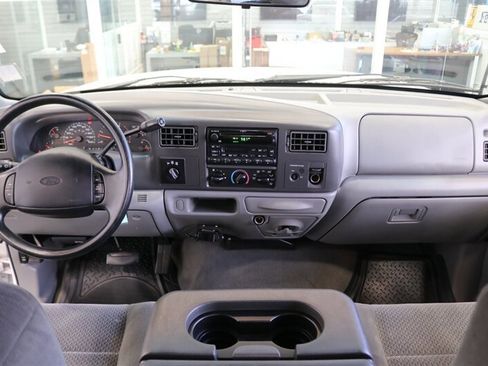 Used 2002 Ford F250 XLT AWD/4WD image 19