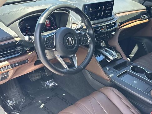 Used 2025 Acura MDX SH-AWD w/ Advance Package image 2