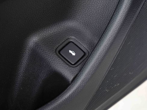 Used 2022 Honda Accord Touring image 38