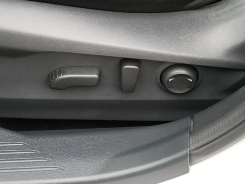 Used 2024 Subaru Outback Premium image 20