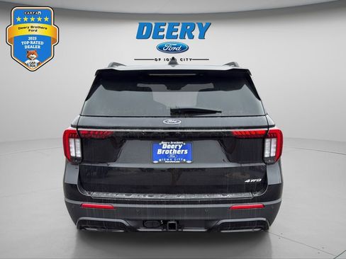 New 2026 Ford Explorer ST-Line w/ ST-Line Street Pack AWD/4WD image 16