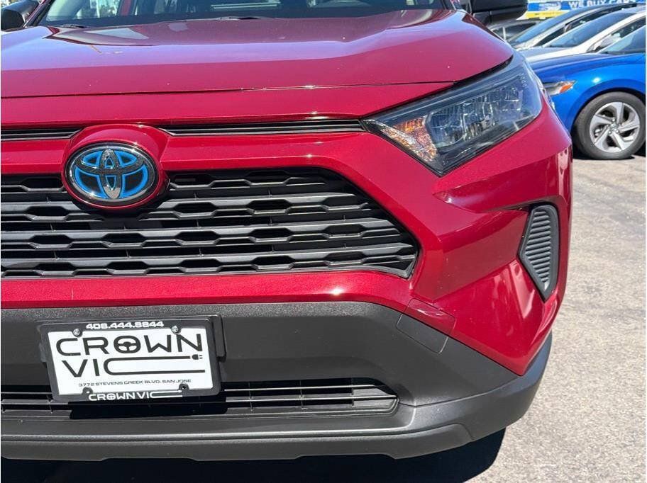 Used 2019 Toyota RAV4 LE w/ Carpet Mat Package AWD/4WD image 30