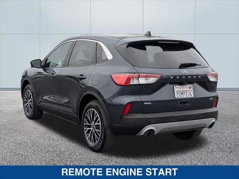 Certified 2022 Ford Escape SEL image 3