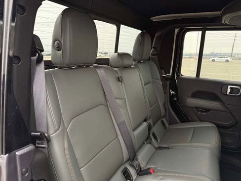New 2026 Jeep Gladiator Mojave image 27