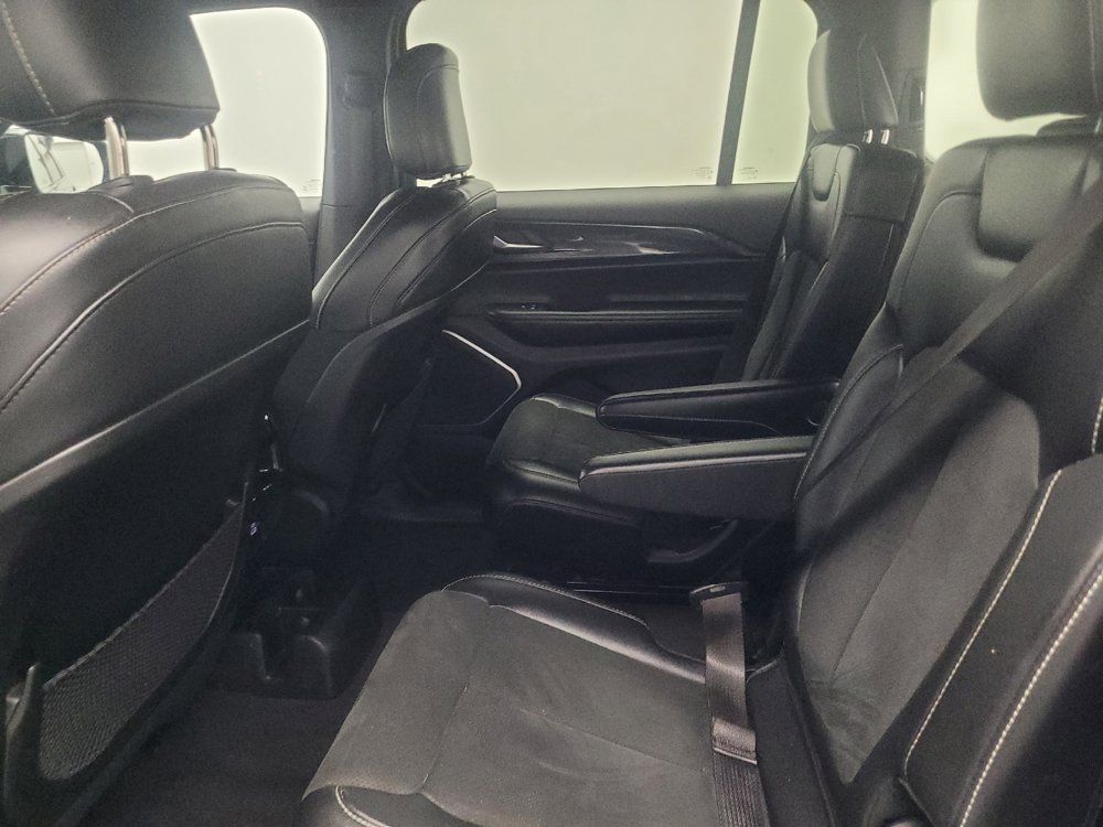Used 2022 Jeep Grand Cherokee L Laredo RWD image 18