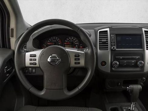 Used 2021 Nissan Frontier SV w/ Midnight Edition Floor Mats image 4