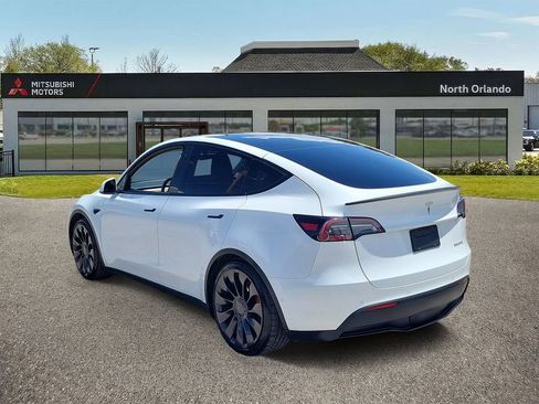 Used 2022 Tesla Model Y Performance AWD/4WD image 2