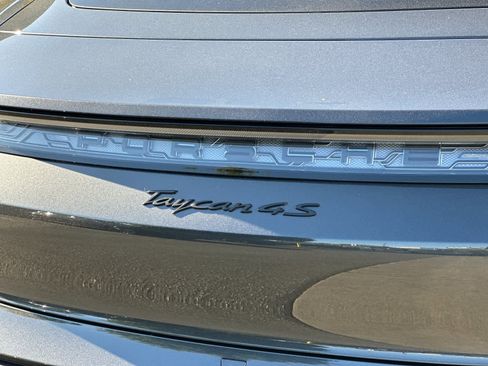 Used 2022 Porsche Taycan 4S AWD/4WD image 31