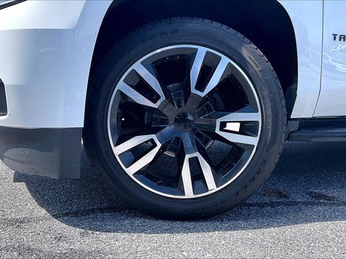 Used 2019 Chevrolet Tahoe LT w/ RST Edition image 4