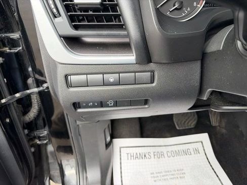 Used 2023 Nissan Rogue SV FWD image 18