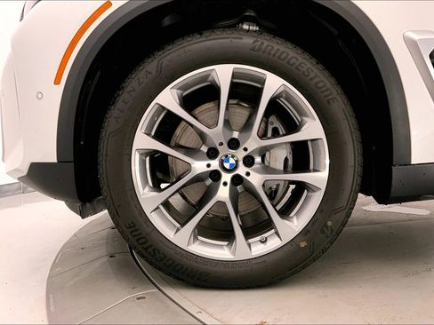 New 2026 BMW X5 xDrive40i image 9