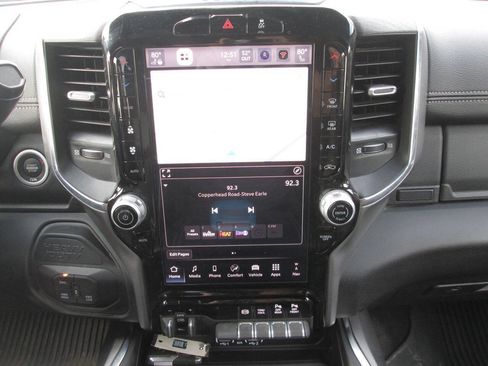 Used 2025 RAM 2500 Laramie AWD/4WD image 25