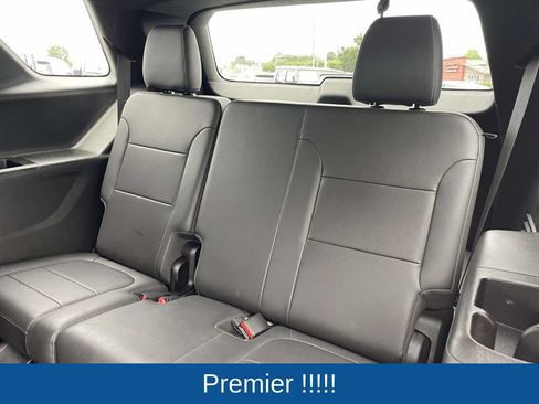 Used 2023 Chevrolet Traverse Premier AWD/4WD image 20