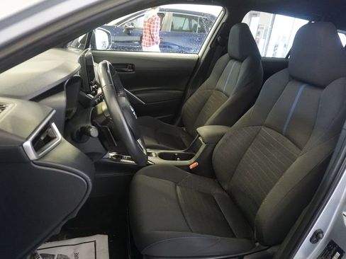 Used 2024 Toyota Corolla Cross SE image 15