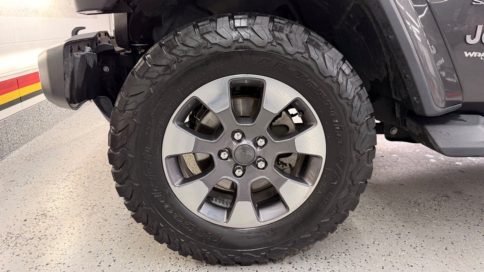 Used 2019 Jeep Wrangler Unlimited Sahara AWD/4WD image 15