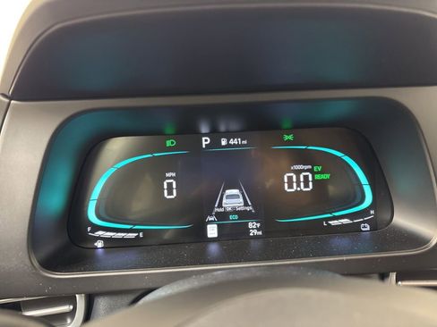 New 2025 Hyundai Elantra Hybrid FWD image 24