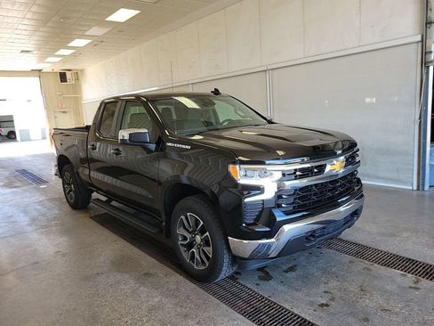 Used 2023 Chevrolet Silverado 1500 LT AWD/4WD image 1