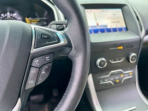 Used 2020 Ford Edge SEL w/ Convenience Package FWD image 15