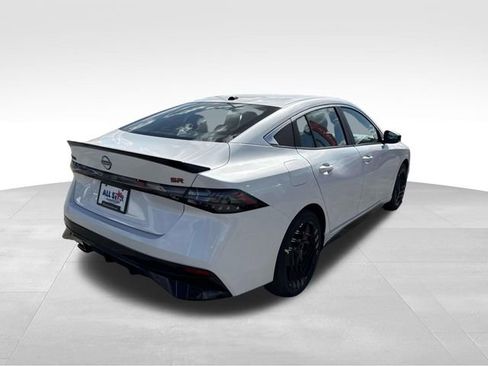 New 2026 Nissan Sentra SR w/ Floor Mat Package image 8