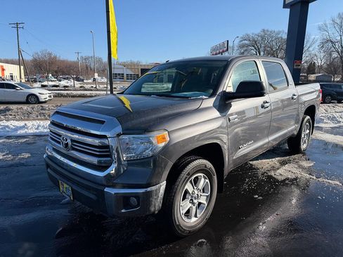 Used 2016 Toyota Tundra SR5 image 4