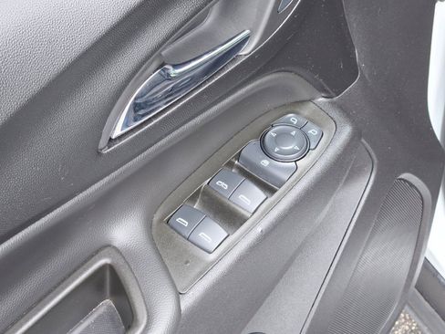 Certified 2024 Chevrolet Equinox LT FWD image 21