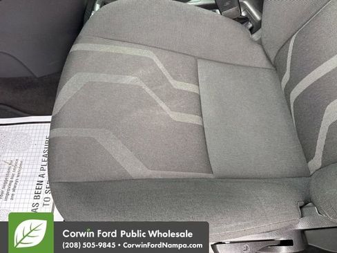 Used 2015 Ford Transit Connect XLT image 25