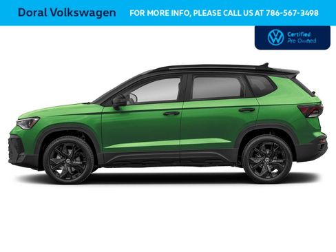 Used 2025 Volkswagen Taos SE AWD/4WD image 3