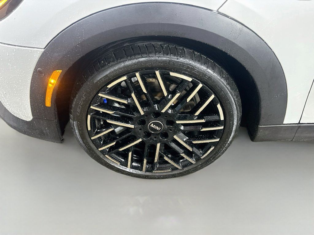 Used 2026 MINI Cooper S FWD image 8