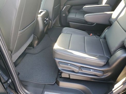 New 2026 GMC Yukon Denali w/ Sun & Power Step Package image 20