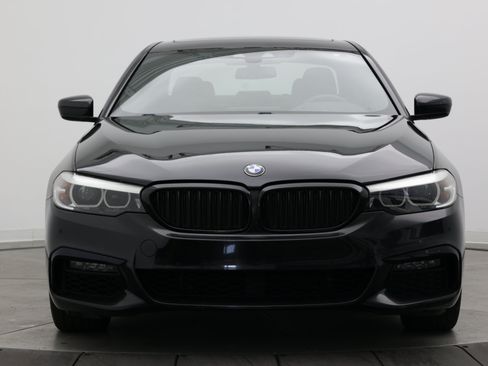 Used 2020 BMW 530i w/ M Sport Package RWD image 2