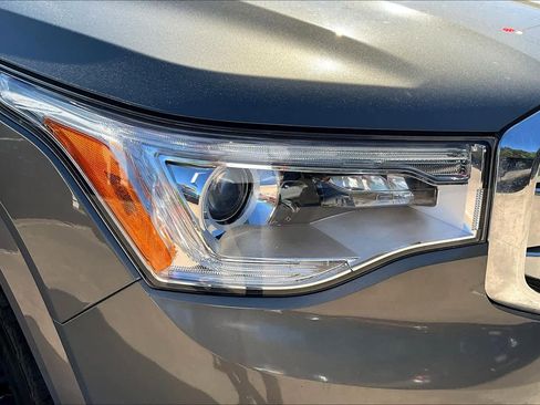 Used 2019 GMC Acadia Denali image 27