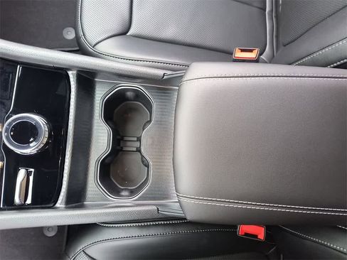 New 2025 Jeep Grand Cherokee L Limited image 21