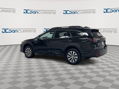 Used 2023 Subaru Outback Premium AWD/4WD image 6