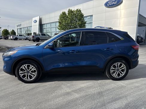Certified 2022 Ford Escape SEL AWD/4WD image 2