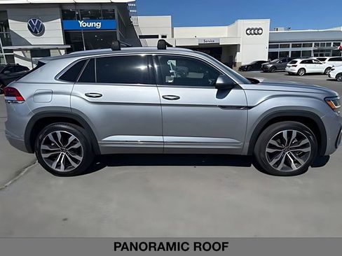 Used 2023 Volkswagen Atlas Cross Sport SEL Premium R-Line AWD/4WD image 2