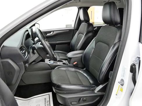 Used 2023 Ford Escape SE FWD image 10