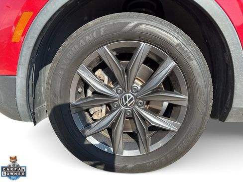 Used 2023 Volkswagen Tiguan SE FWD image 18