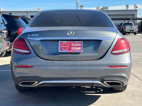 Used 2019 Mercedes-Benz E 300 image 8