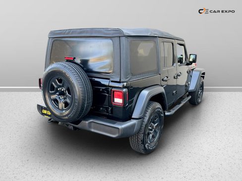 Used 2018 Jeep Wrangler Unlimited Sport image 19