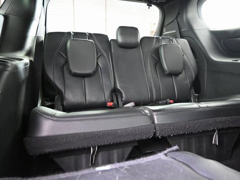 Used 2022 Chrysler Pacifica Touring-L w/ S Appearance Package image 17