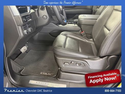 Used 2025 GMC Yukon Denali AWD/4WD image 16