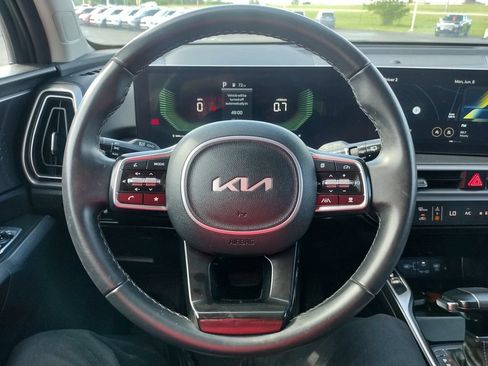 Used 2024 Kia Sorento S AWD/4WD image 7